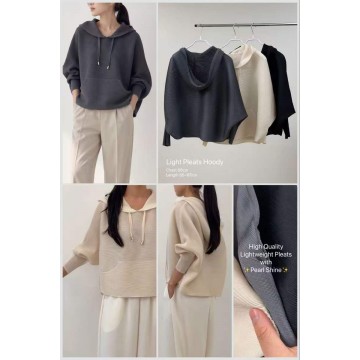 高品質輕盈珍珠光澤壓褶連帽衛衣